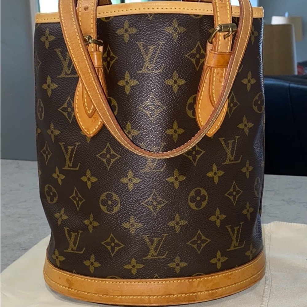 Louis Vuitton Brown Tan Shoulder Bag with Monogram Canvas